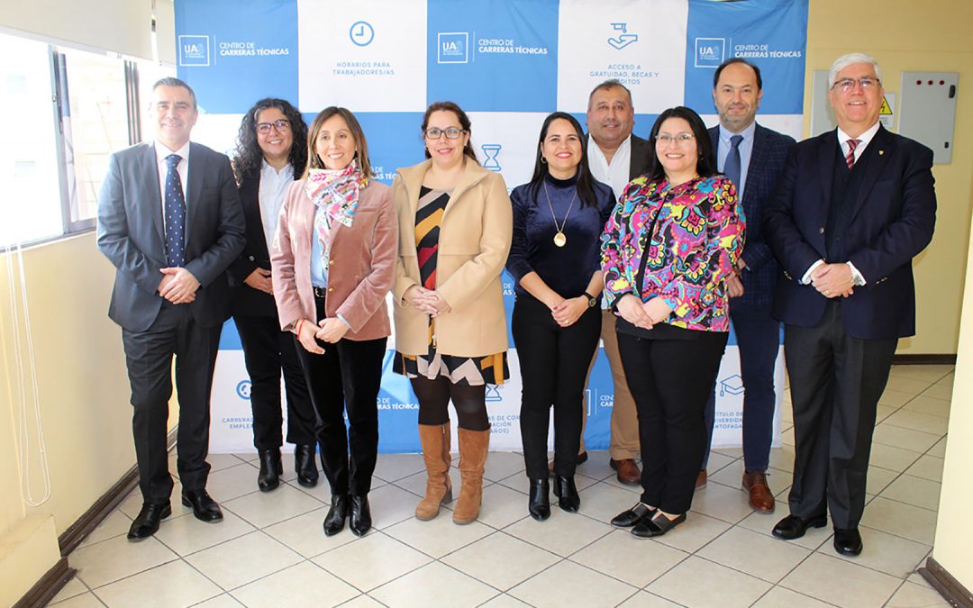 Consejo de Rectores y Rectoras de IES TP CRUCH A.G. sesiona en Antofagasta